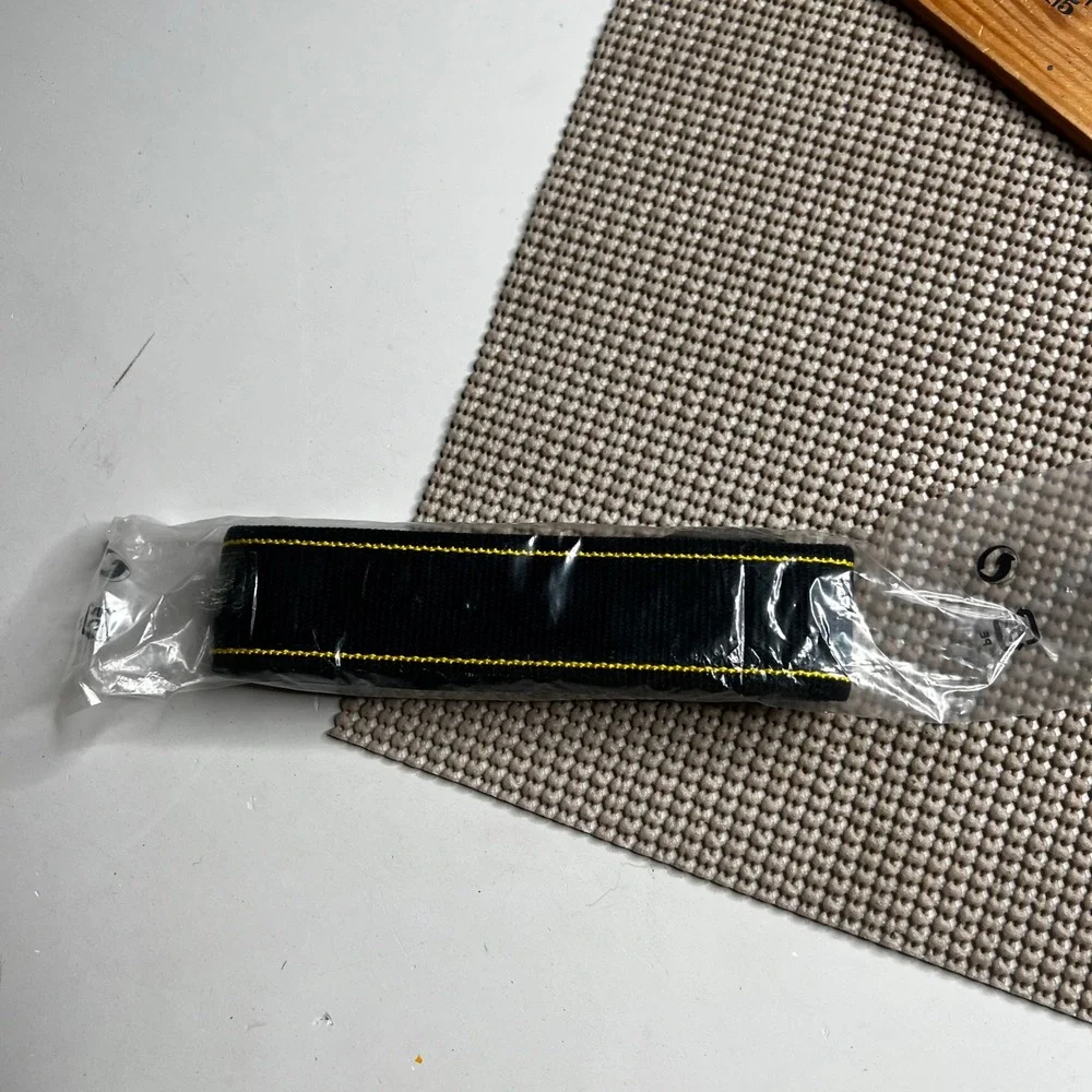 Nikon Camera Neck Shoulder Strap Black Yellow Embroidered Logo New in Bag